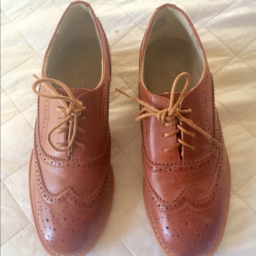 Brown Laser Cut Leather Loafers